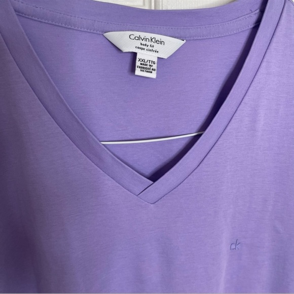 Calvin Klein CK Body Fit Purple Vneck Cotton TShirt XXL - Picture 3 of 6